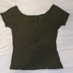 No Boundaries Women’s Olive Green Ribbed Button-Front Short Sleeve Top